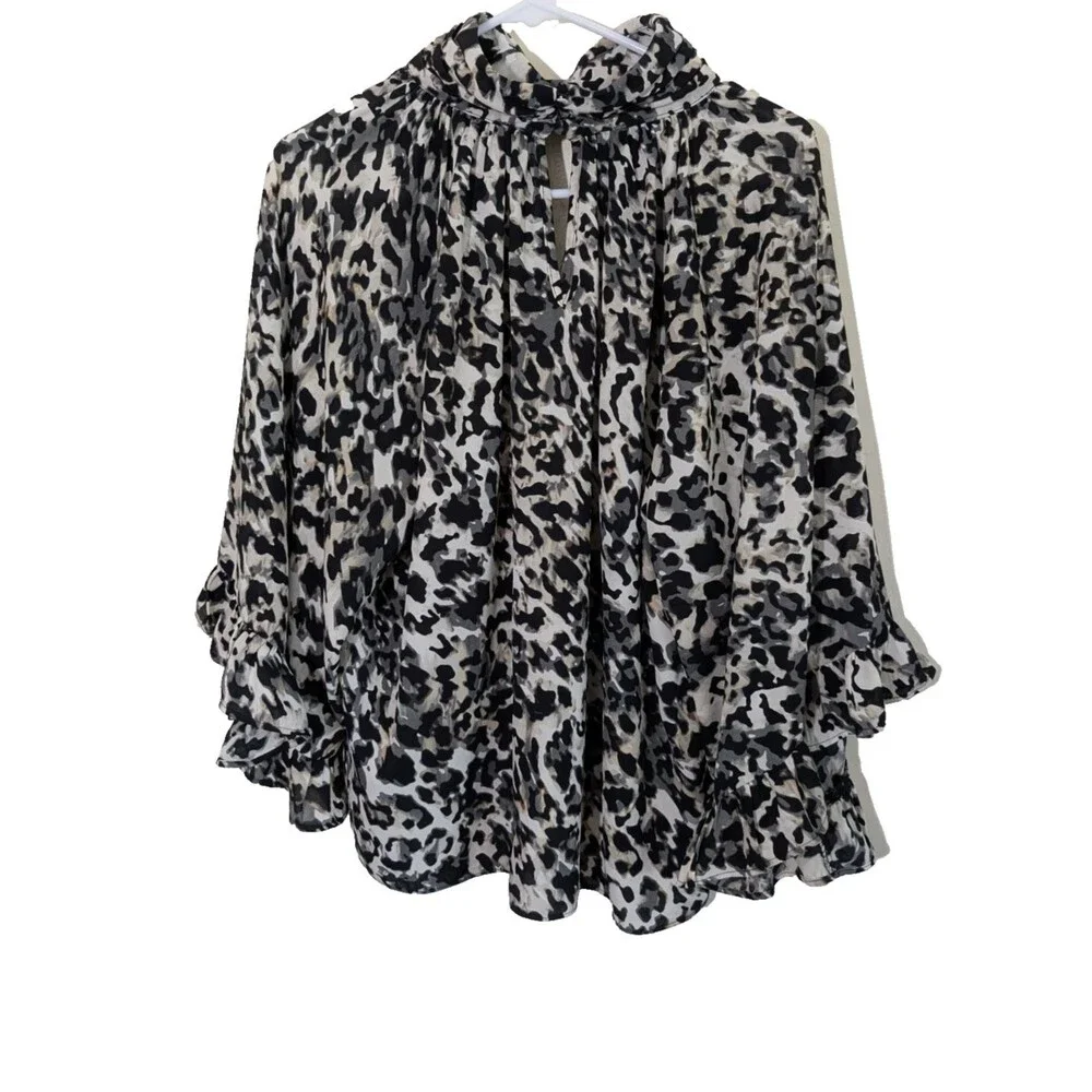Vince Camuto Top Printed Mock-Neck Cutout Ruffle Sleeve Animal Print Size Large